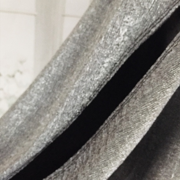 Paper Plane Silver Cold Shoulder Top NWT Women's - Picture 2 of 4